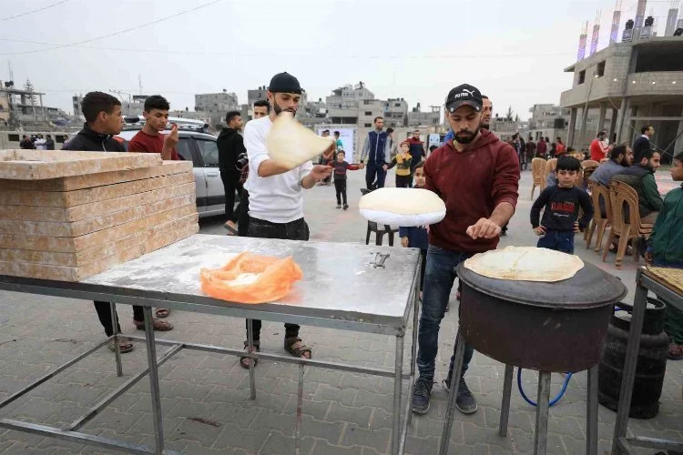 Filistin’in üçüncü büyük mülteci kampında iftar etkinliği