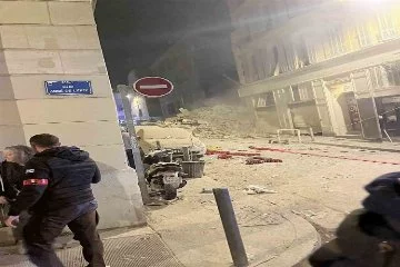 Fransa’da binalar art arda çöktü: Yaklaşık 10 kişi enkaz altında kaldı