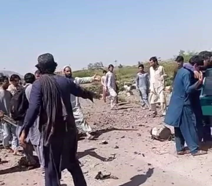 Pakistan’da bombalı saldırı: 2 ölü, 4 yaralı