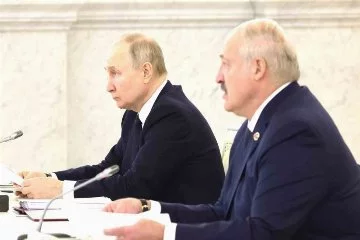 Putin ve Lukaşenko, Moskova’da bir araya geldi